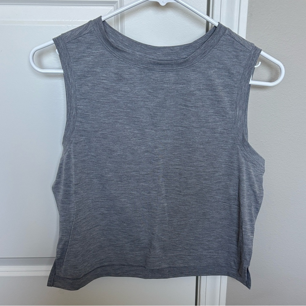 all in motion Gray Sleeveless Crop Tank
